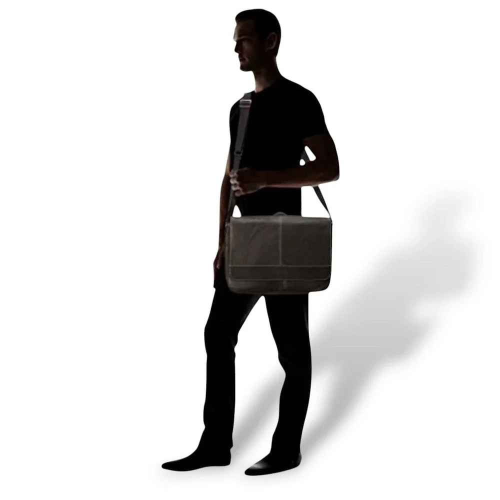 Kenneth Cole REACTION 
